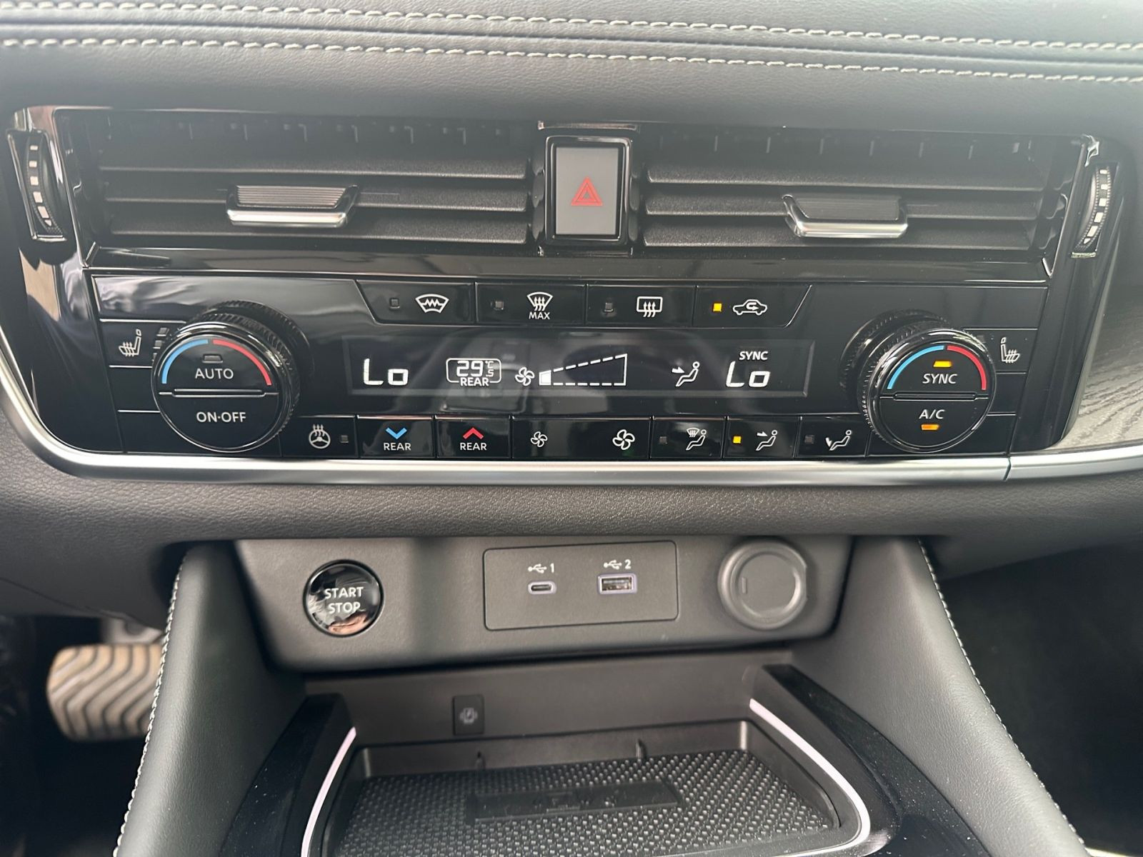 Nissan X-TRAIL Tekna 1.5 VC-T e-POWER Winter 360° Navi