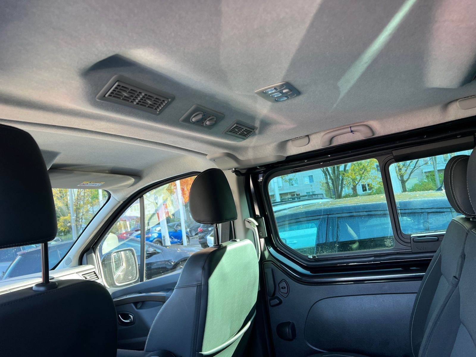 NISSAN PRIMASTAR KOMBI TEKNA L1H1 AUTO SHZ KAMERA NAVI