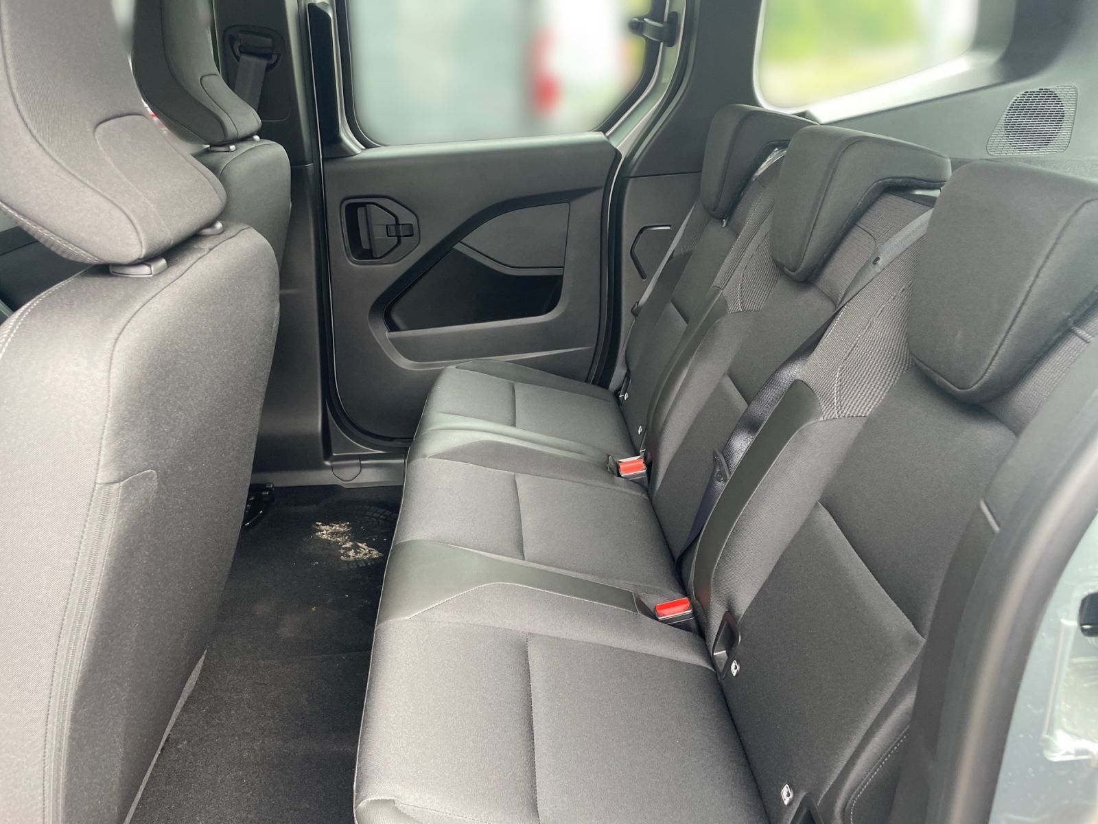 NISSAN TOWNSTAR ACENTA Kombi L1 DIG-T 130 AT 2ST