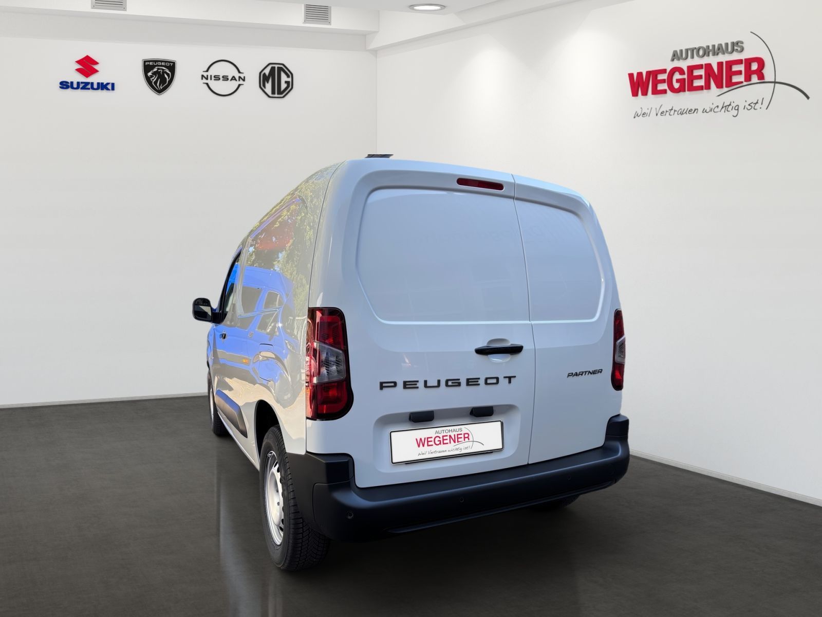 PEUGEOT Partner L1+ 130 BlueHDi *LED*Boden*3Sitzer*