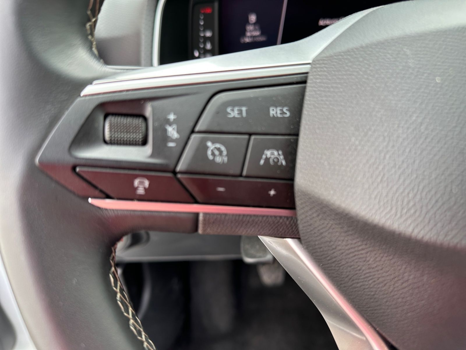 SEAT Ibiza 1.0 TSI Excellence MT LED*NAVI*CAM*SHZ