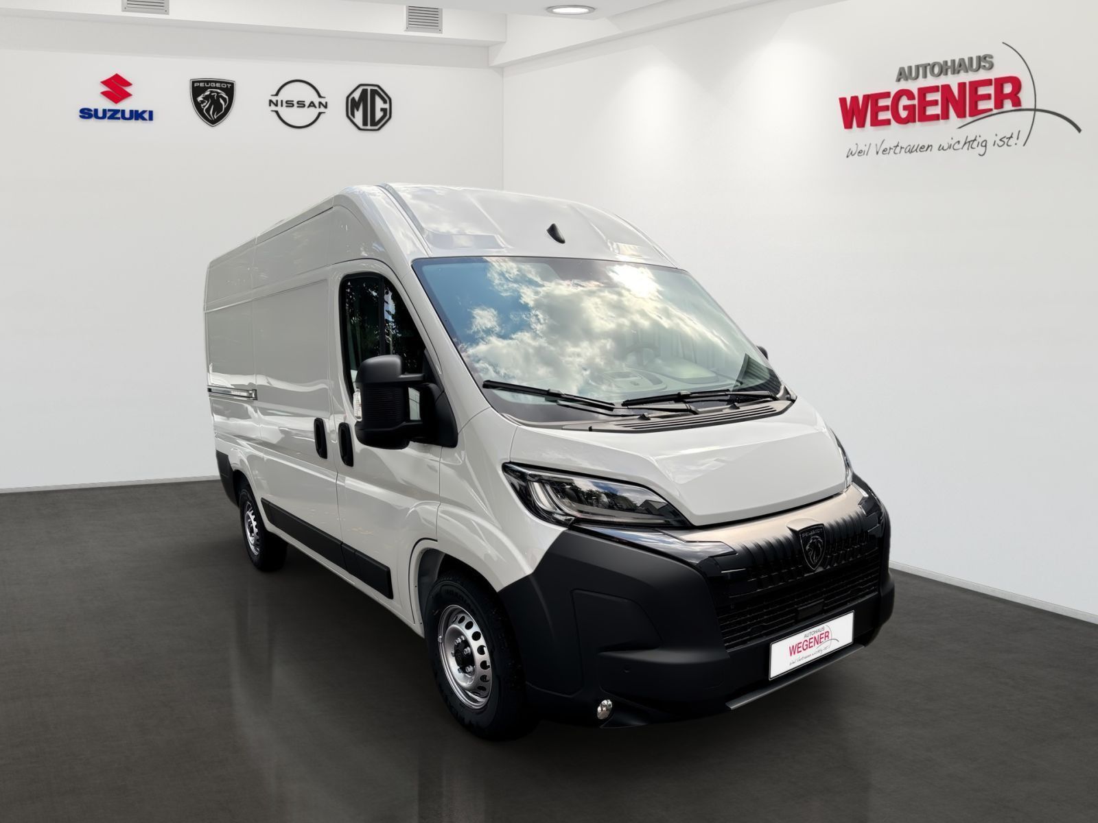 PEUGEOT Boxer Kastenwagen 335 L2H2 BlueHDi 140 EAT8