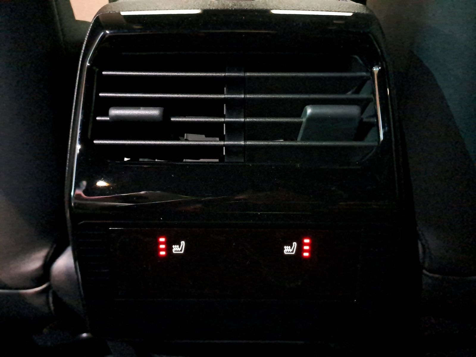 PEUGEOT 3008 GT HYBRID 145 e-DSC6 KAMERA SHZ NAVI LED