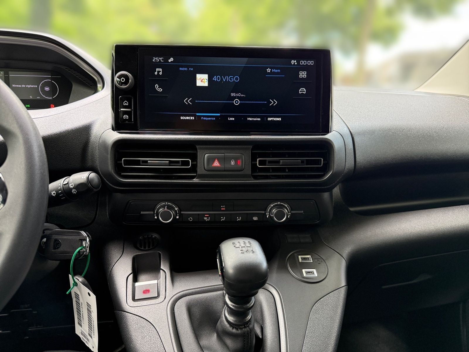 PEUGEOT Partner L2 100 BlueHDi *CarPlay*Holzboden*LED*