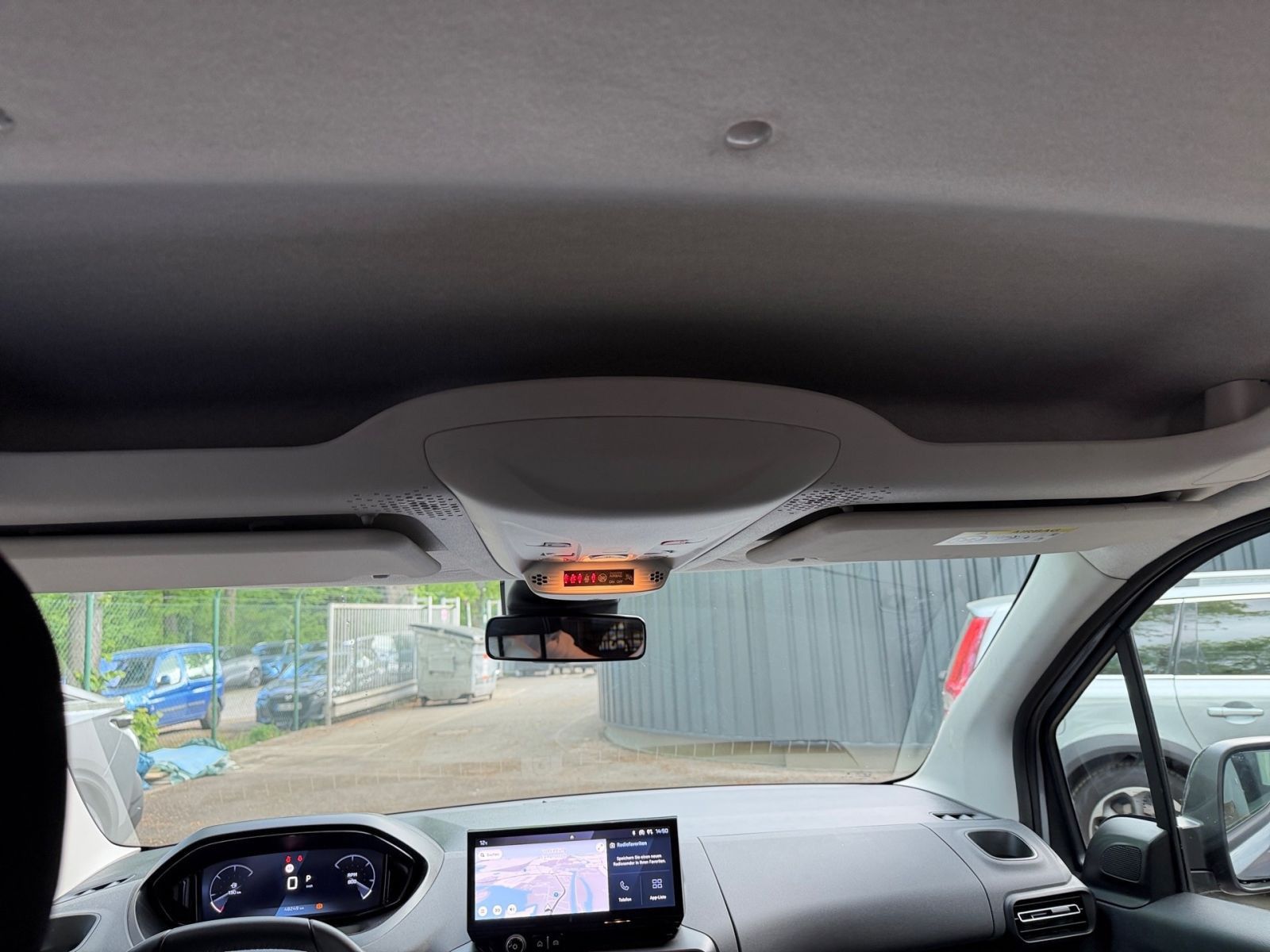 PEUGEOT Rifter L2 Allure BlueHDi130 EAT8 GRA*RadioCD*PDC