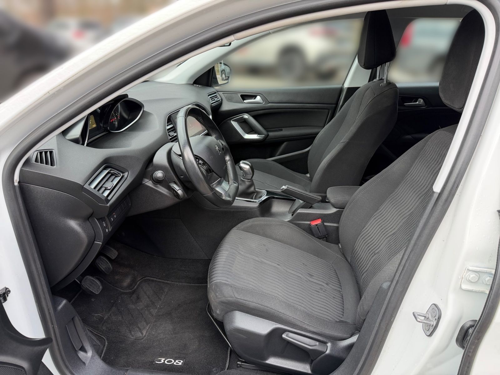 PEUGEOT 308 SW 1.2 THP110 Navi*GRA*PDC vo/hi*CAM