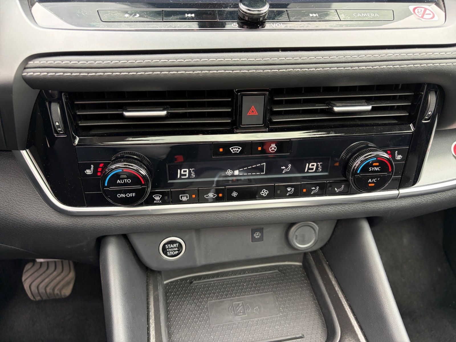 Nissan QASHQAI N-Connecta 1.3 DIG-T Winter 360° Pano