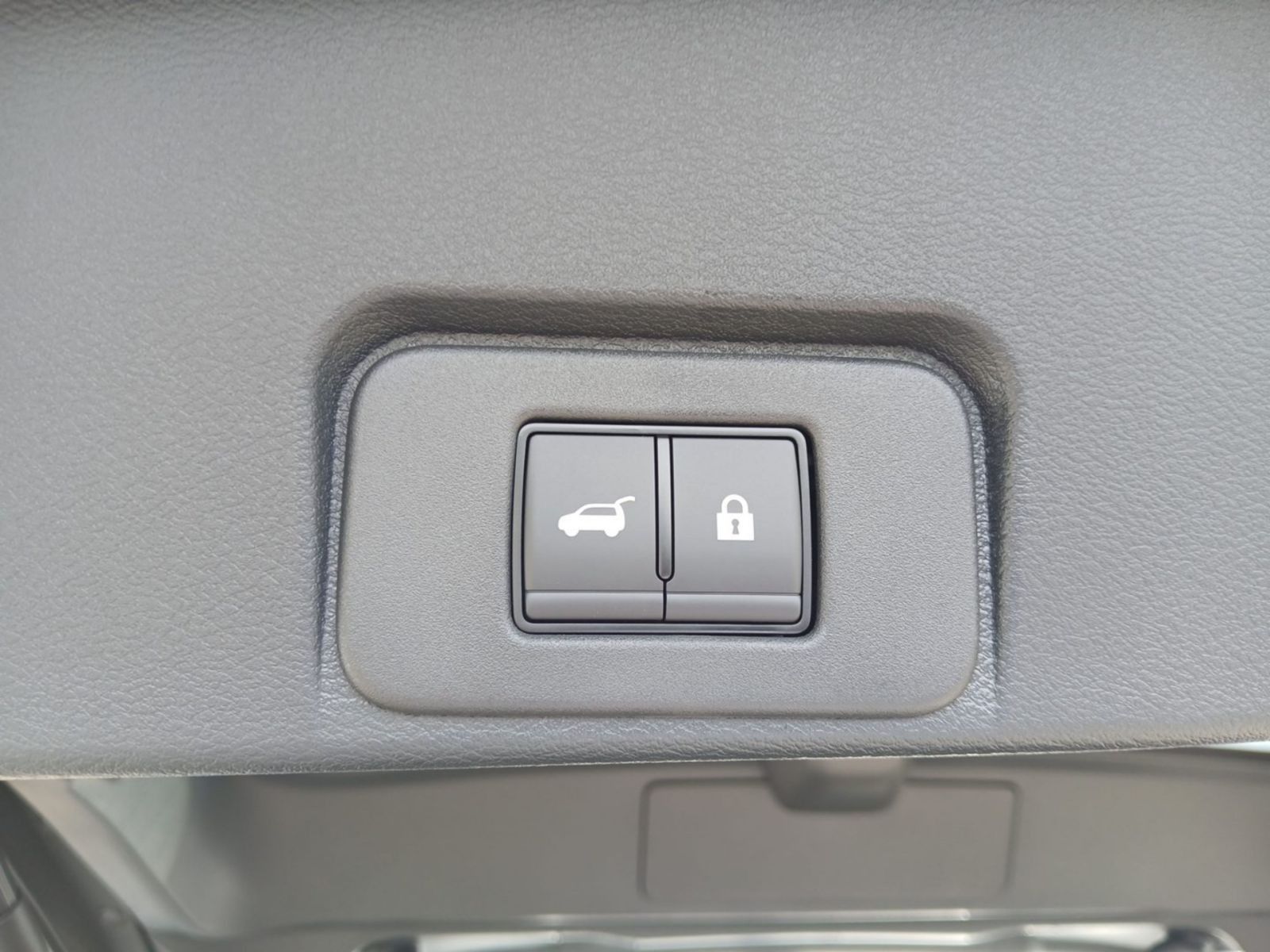 NISSAN X-TRAIL 1.5 VC-T e-4ORCE 213 PS SE
