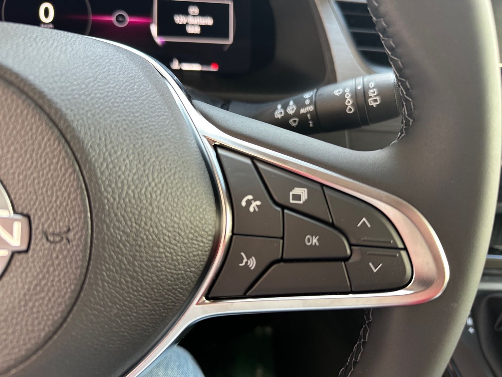 NISSAN TOWNSTAR TEKNA 1.3 AT 7-SITZE NAVI 360°
