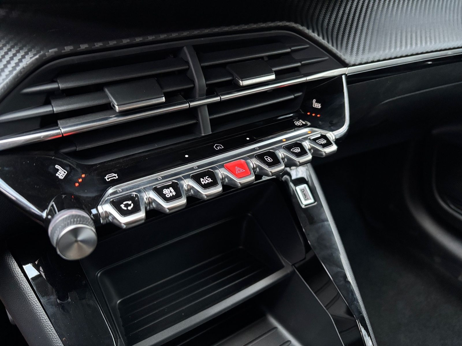 Peugeot 208 Style 75 1.2 PureTech *SHZ*CarPlay*Allwetter
