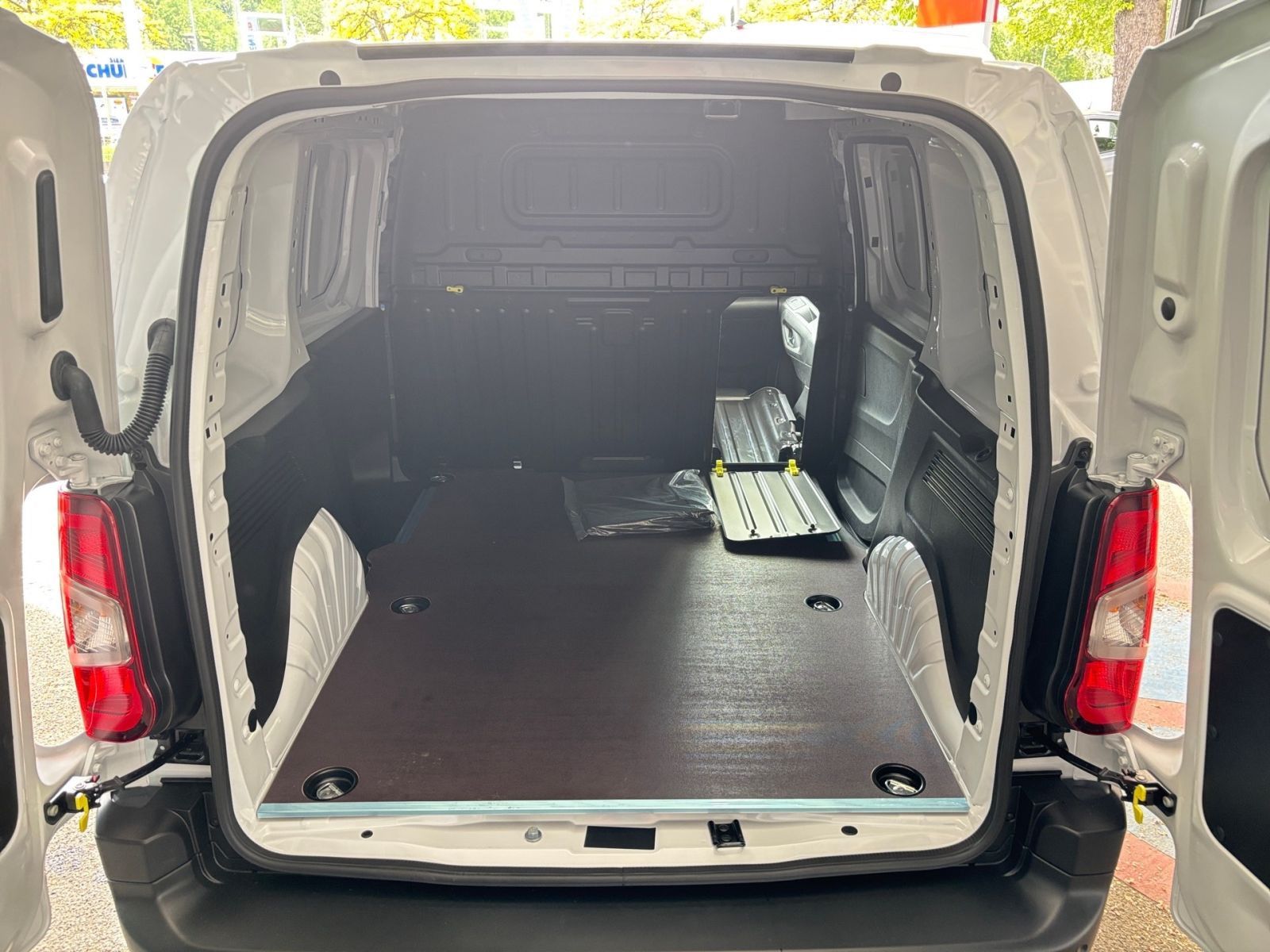 PEUGEOT Partner L1 100 BlueHDi *Kamera*Holzboden