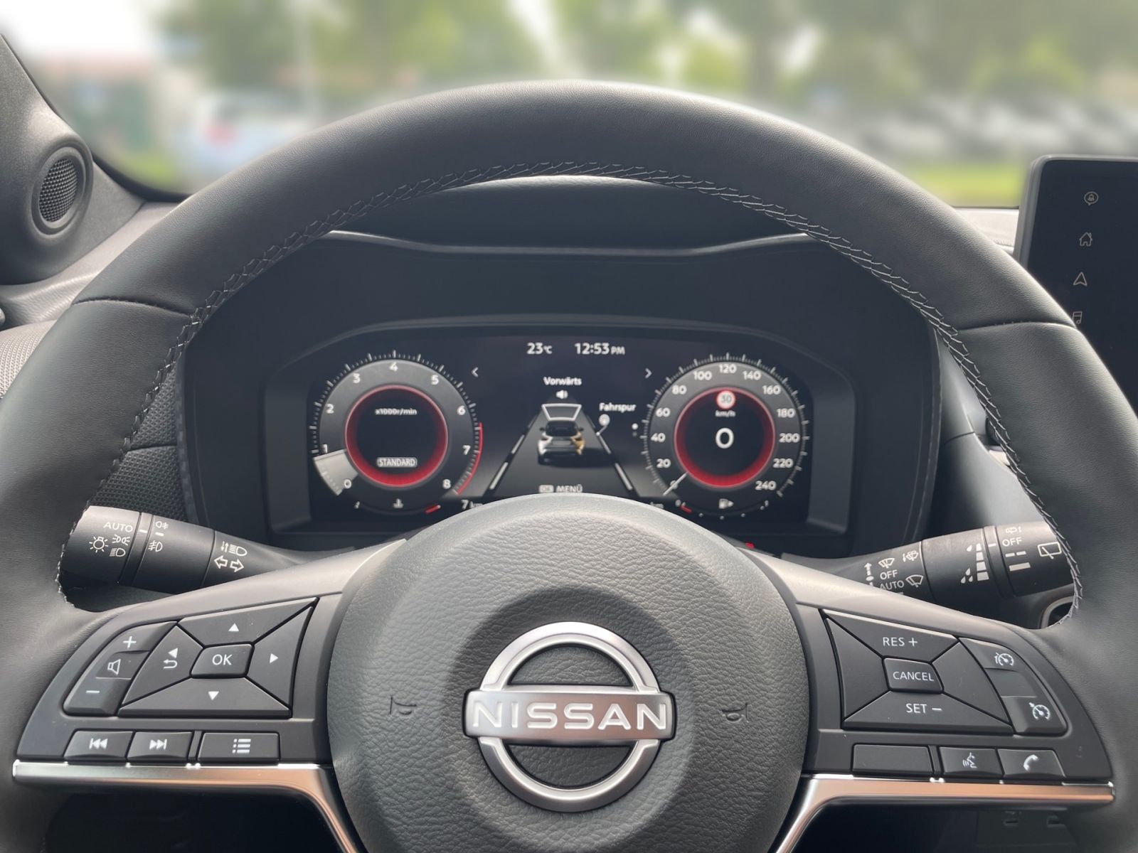 NISSAN JUKE N-CONNECTA 1.0 DIG-T 6MT SHZ LHZ PDC hi+vo