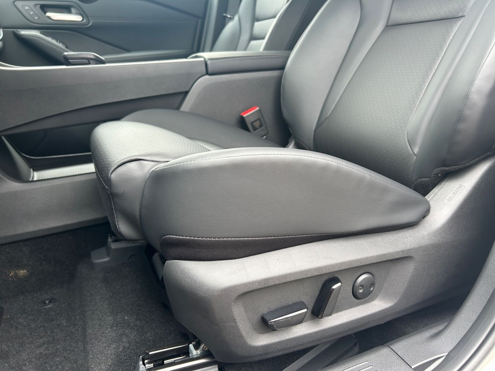 Nissan X-Trail N-Connecta 1.5 AT- NAVI LED 360CAM CarPlay