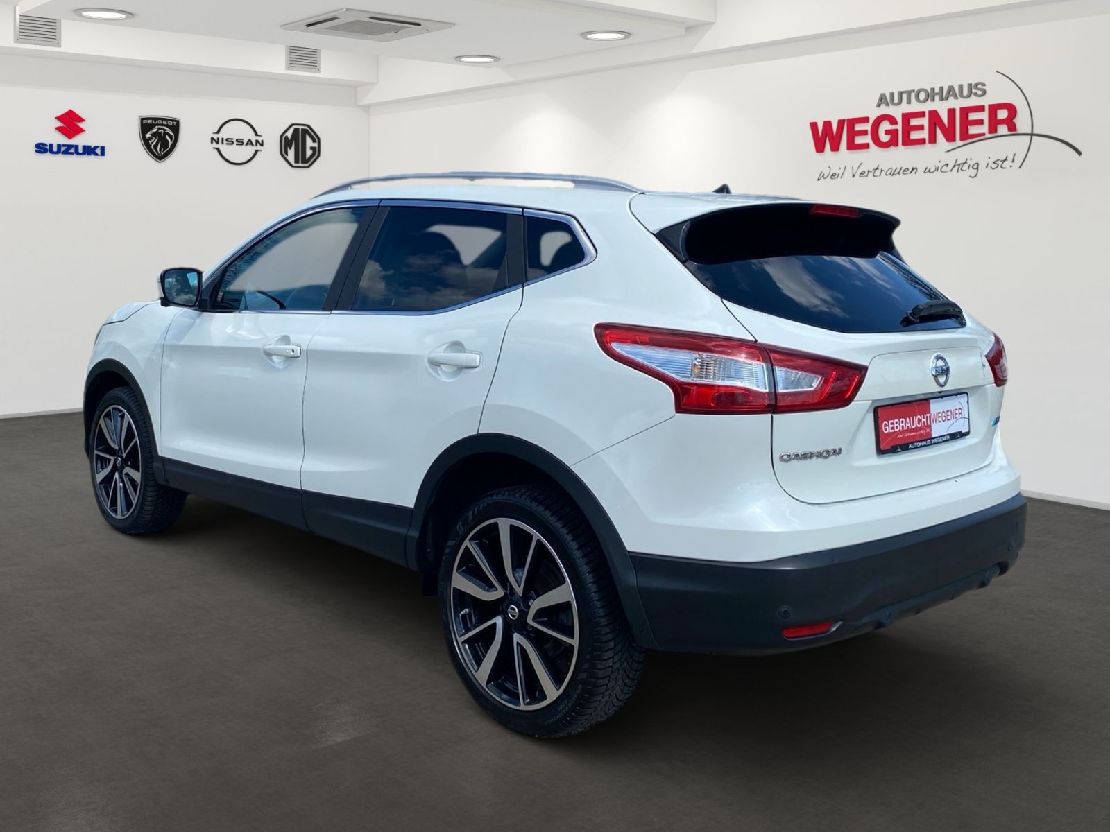 NISSAN QASHQAI Tekna 1.5dCi Safety+I-PA Glasdach EURO6