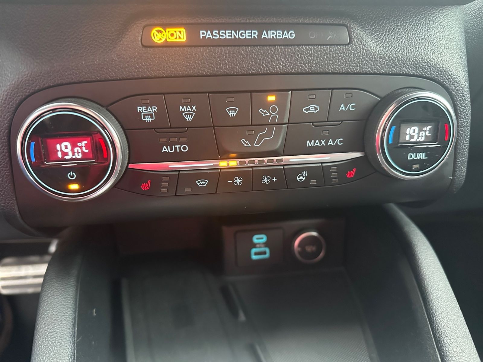 Ford KUGA ST-LINE  Plug-in-Hybrid 2.5 KAM NAVI WINTER