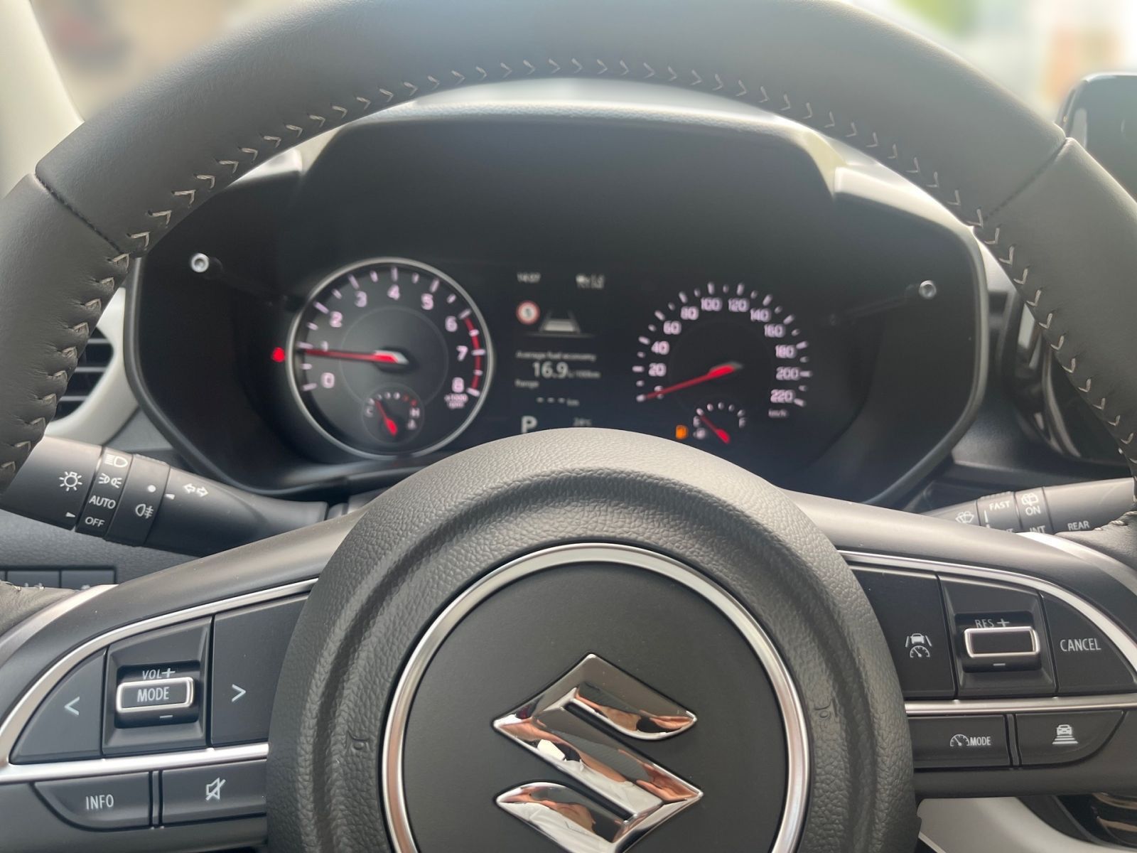 Suzuki SWIFT COMFORT CVT HYBRID