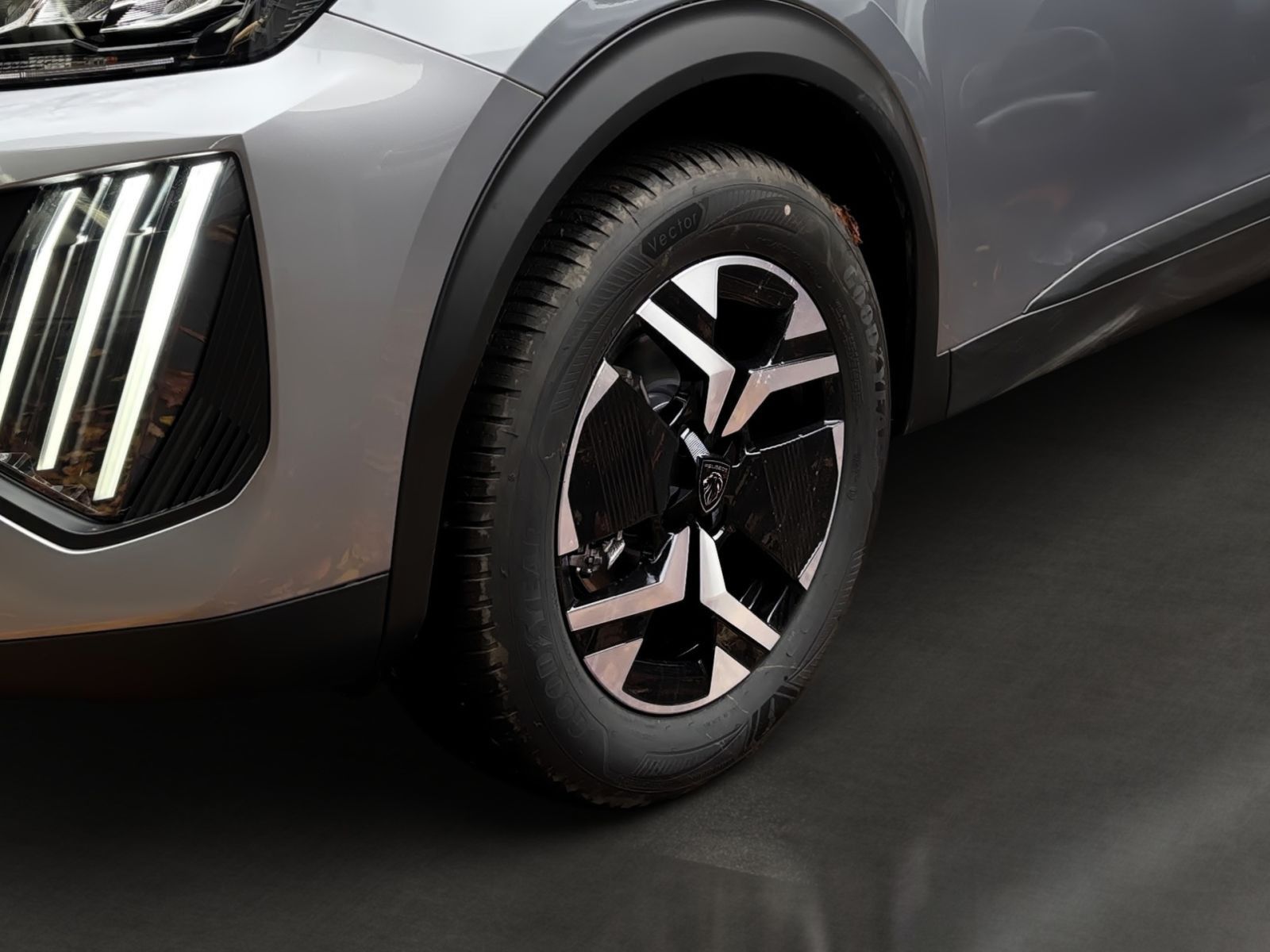 PEUGEOT 2008 E Business Elektromotor 54kwH *Navi*Kamera*