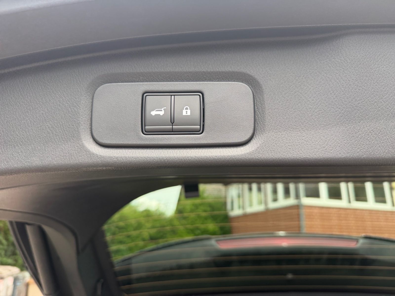 NISSAN Qashqai 1.3 DIG-T MHEW Tekna Navi*HeadUp*CarPlay