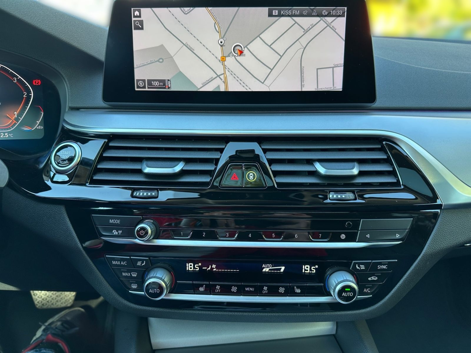 BMW 520d LIM LUXURY LED NAVI PANO KAM SHZ STHZ LHZ