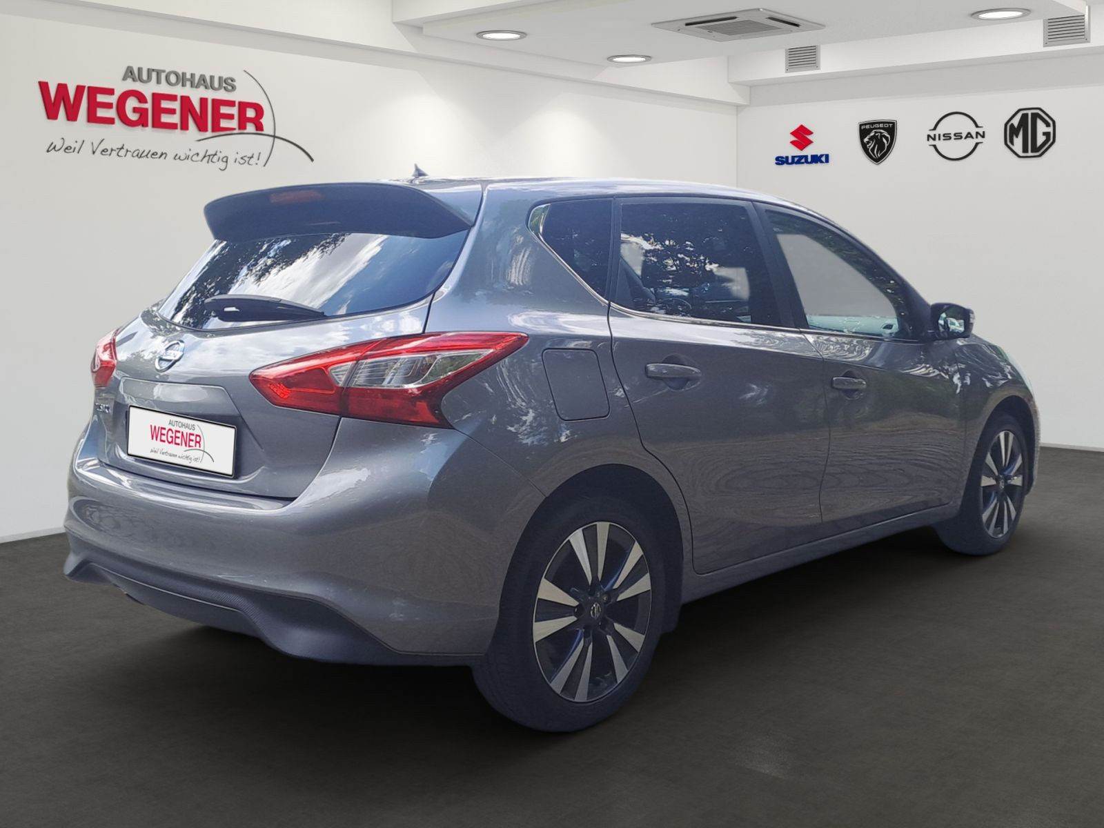 Nissan Pulsar Tekna 1.2 AT -  360CAM SHZ NAVI LEDER AHK