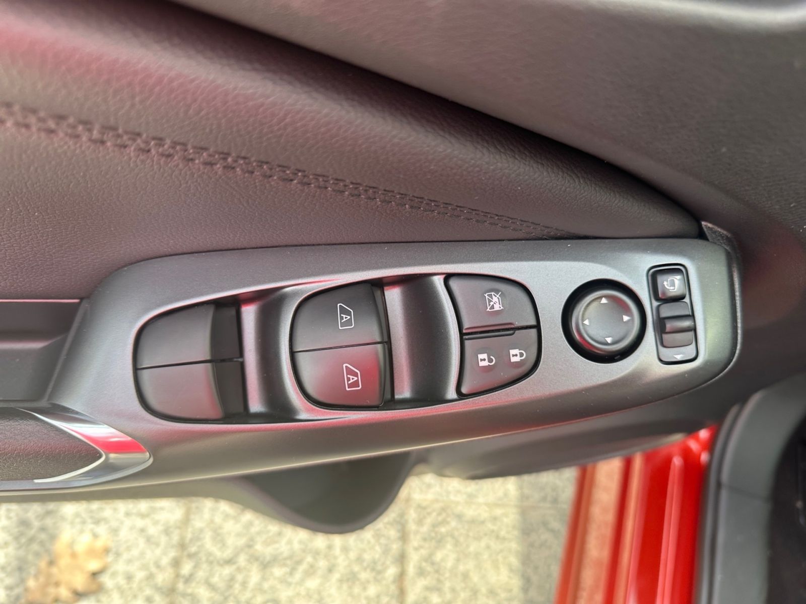 NISSAN Juke N-Connecta 1.6 Hybrid Winterpaket*Navi*360°