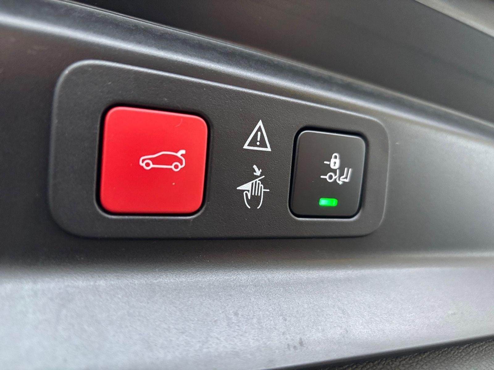 Peugeot 5008 Allure Pack PureTech 130 EAT8 *Kamera*SHZ*