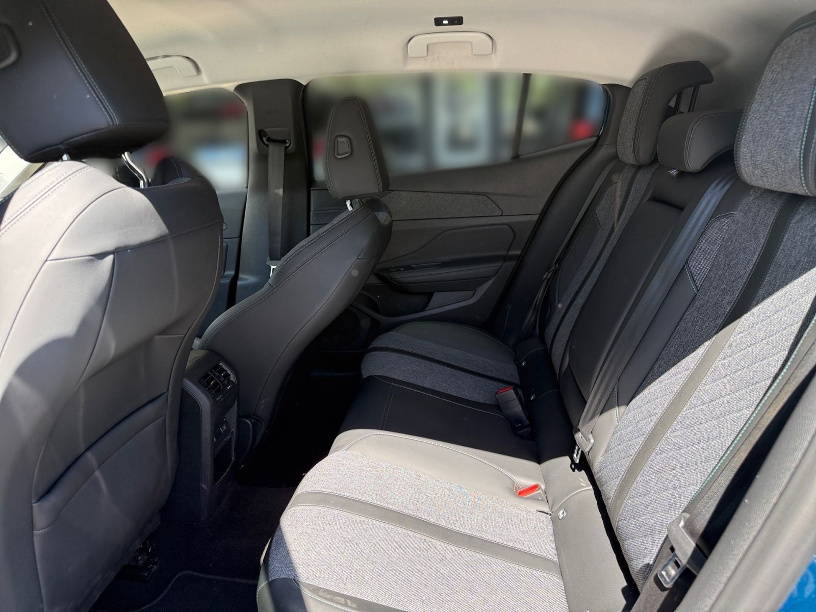 PEUGEOT 408 Allure Pack PureTech 130 EAT8 Navi*Totwinkel