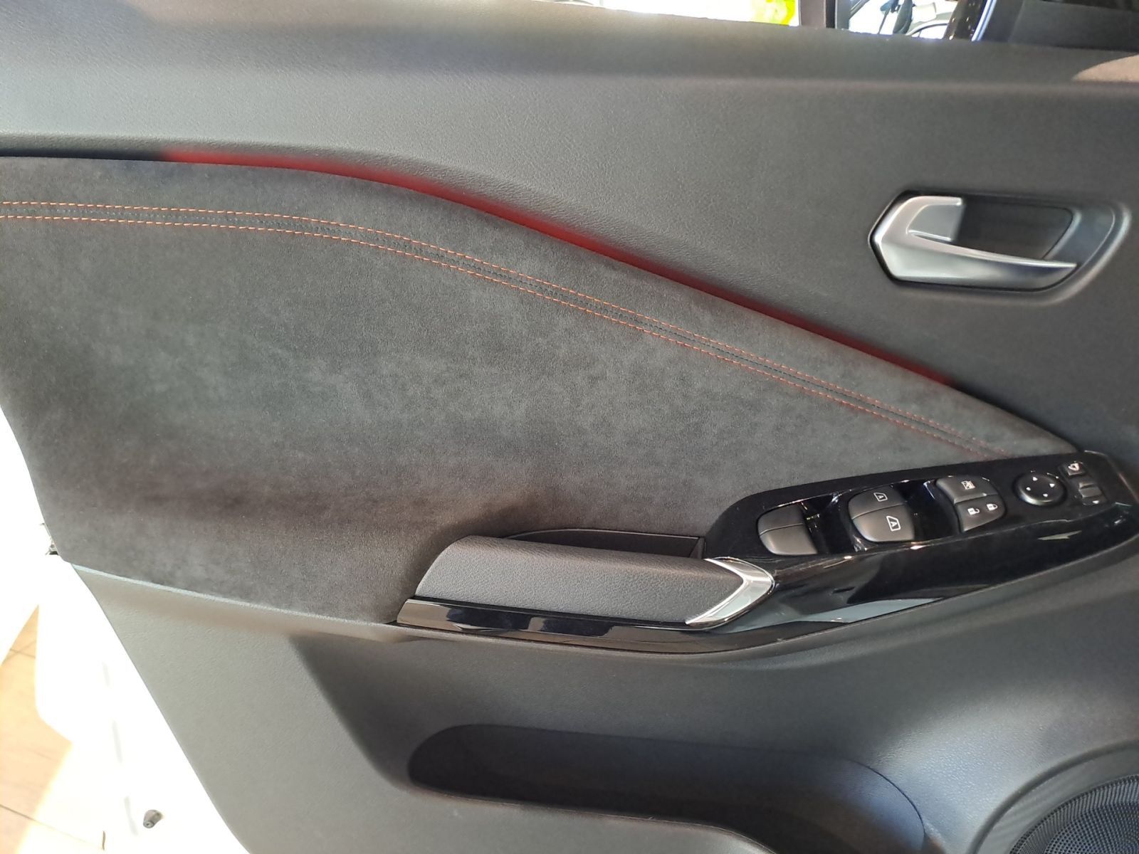 NISSAN JUKE 1.0 DIG-T 114 PS 7DCT SPORT