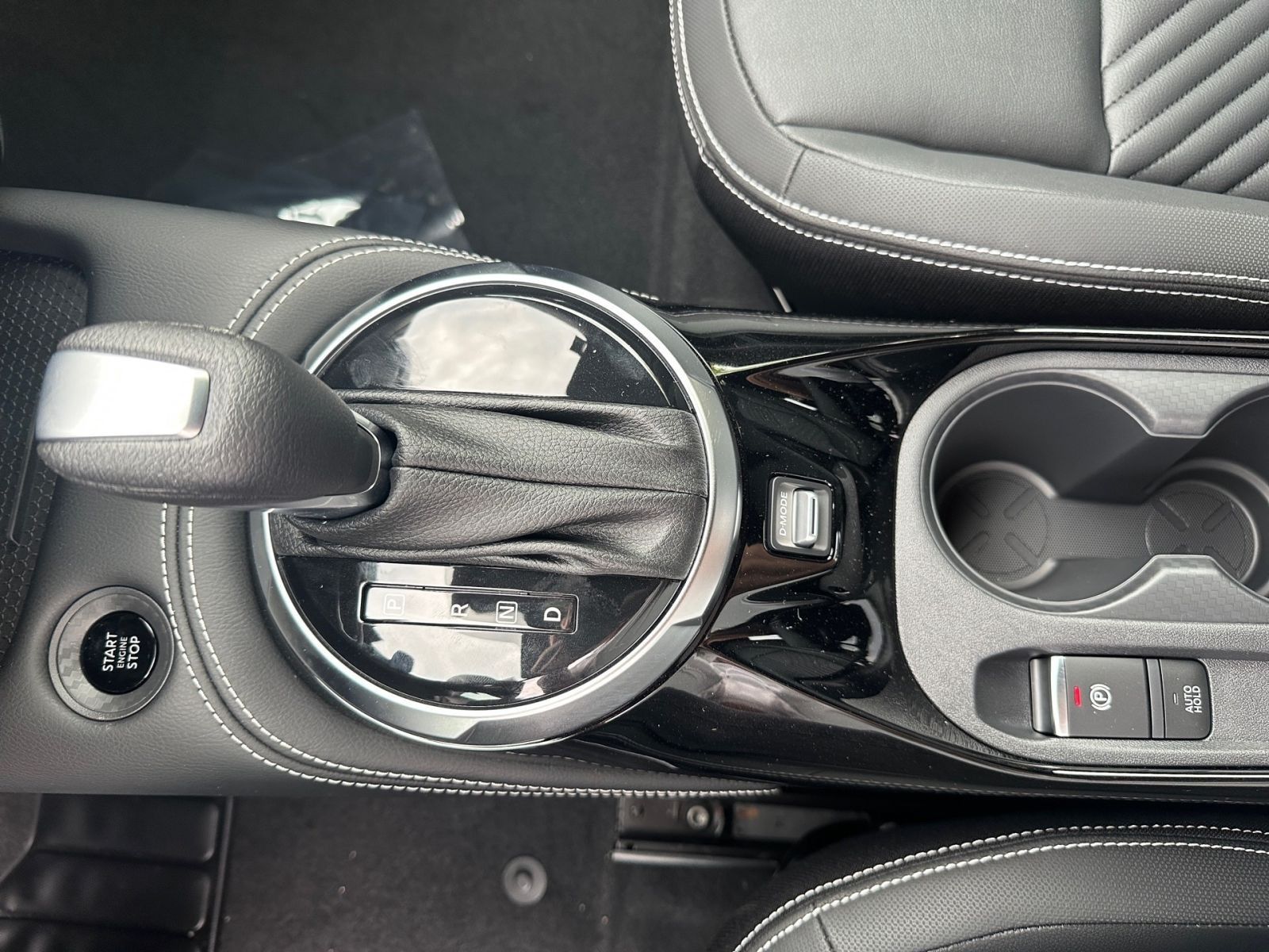 Nissan JUKE Tekna 1.0 DIG-T AT Navi Winter 360