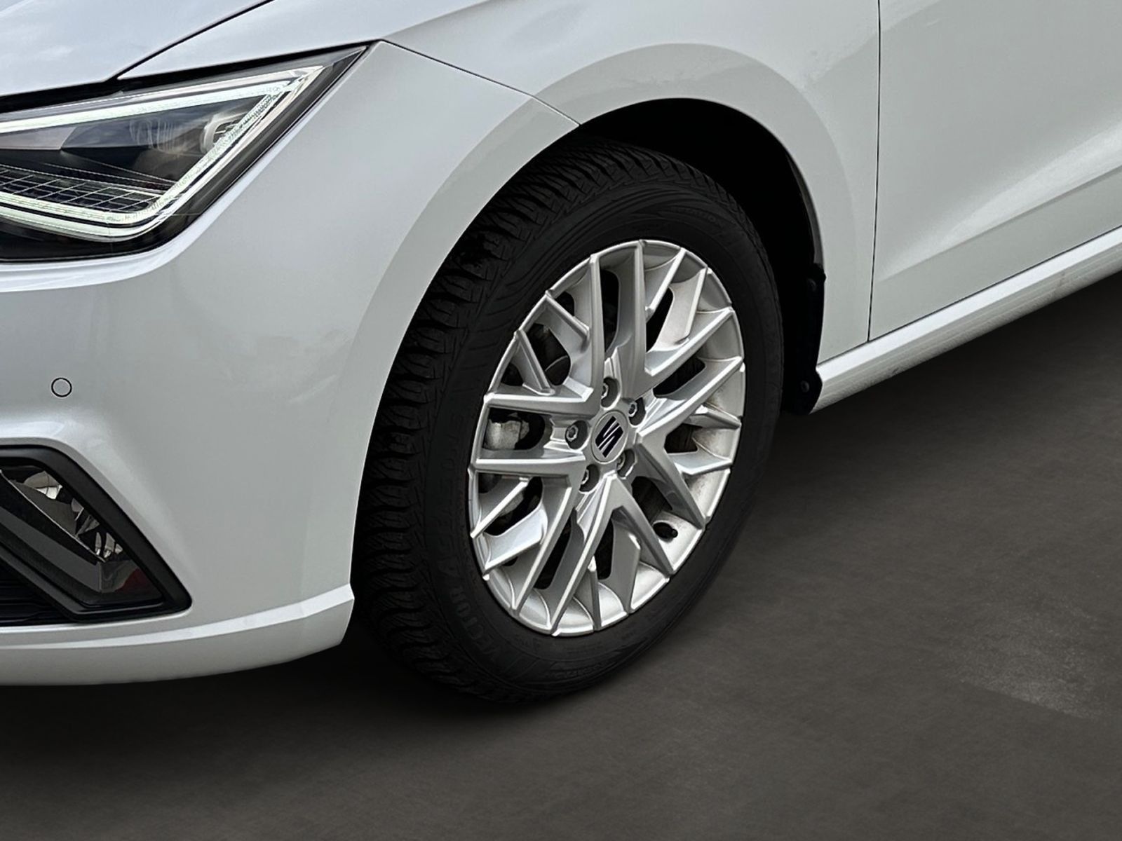 SEAT Ibiza 1.0 TSI Excellence MT LED*NAVI*CAM*SHZ