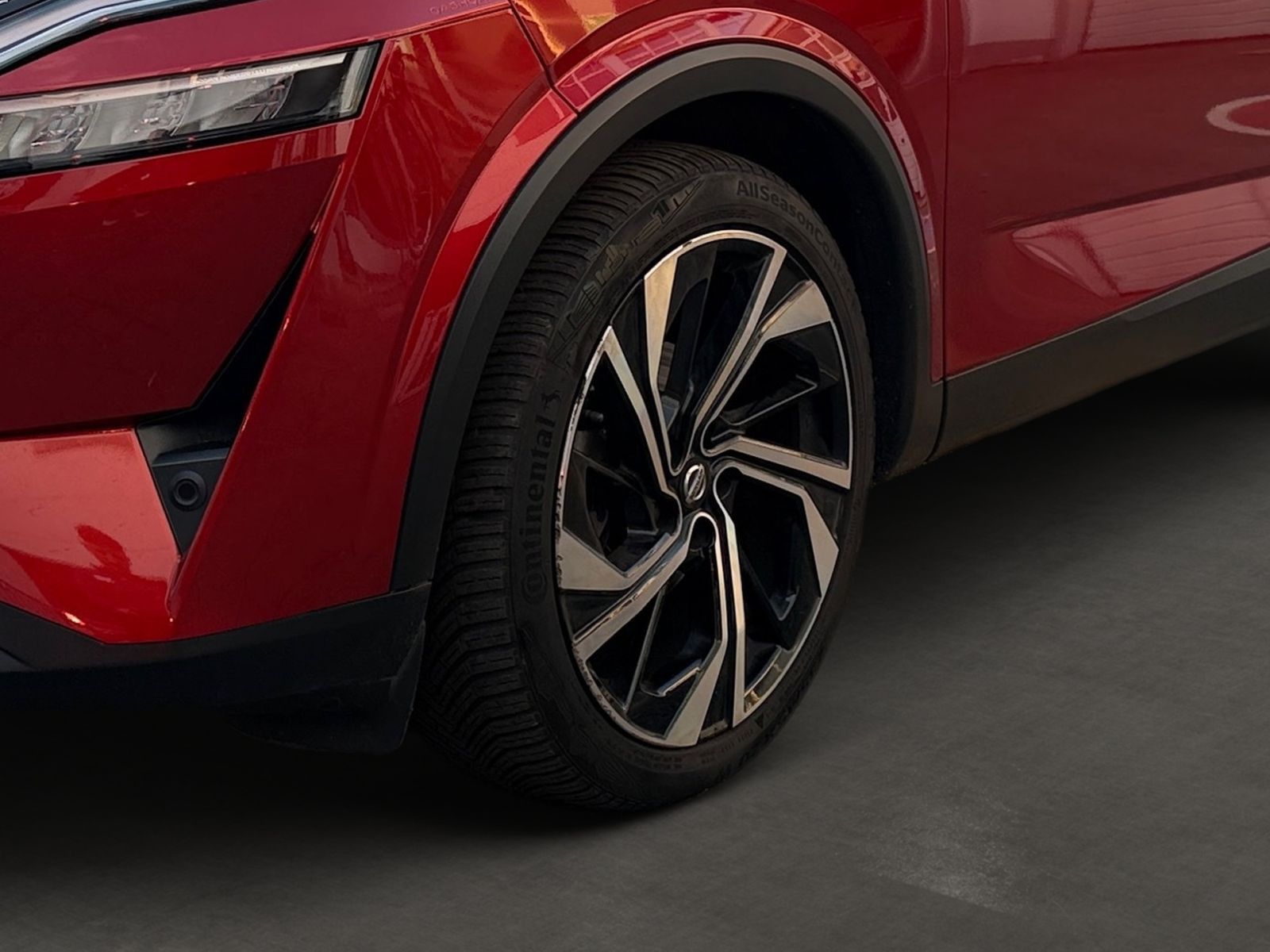 NISSAN QASHQAI TEKNA+4x4 AT+BOSE PANO NAVI 360° LEDER