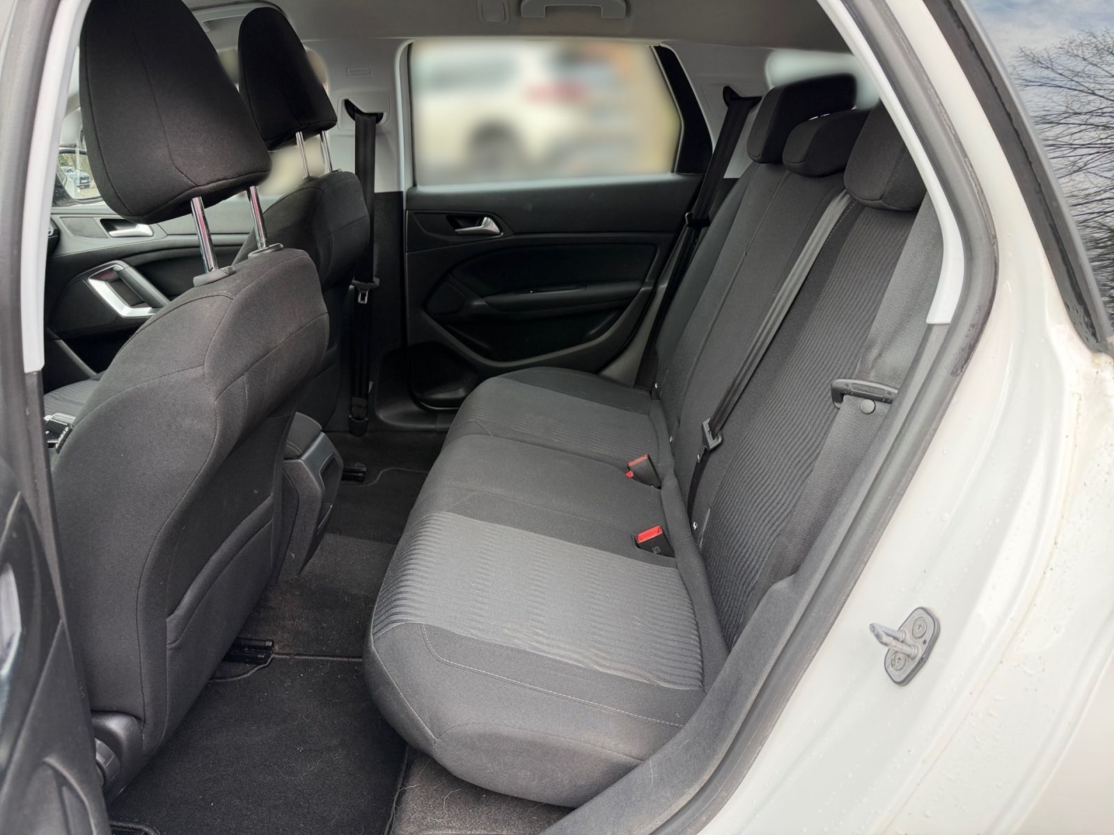 PEUGEOT 308 SW 1.2 THP110 Navi*GRA*PDC vo/hi*CAM