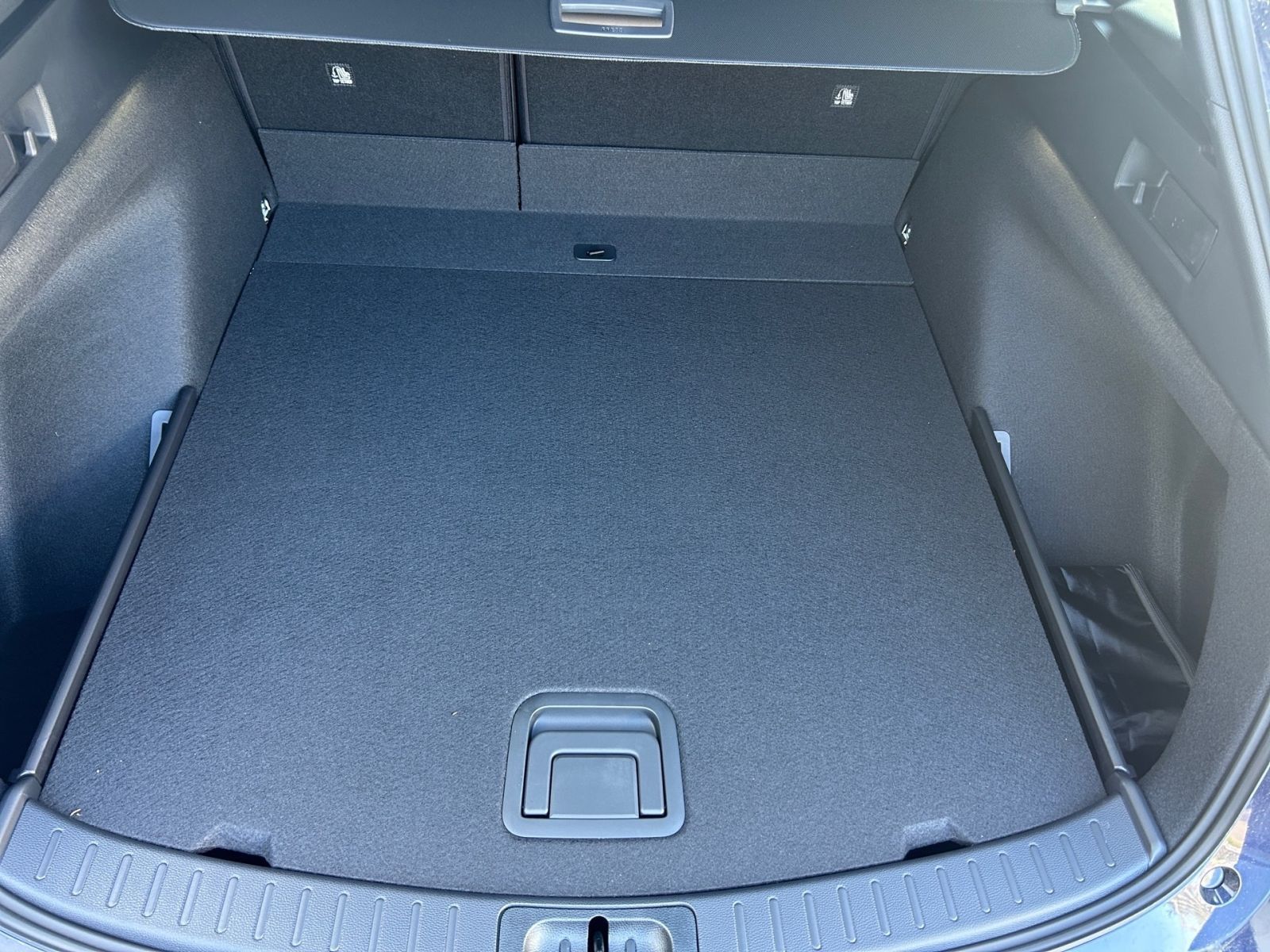 SUZUKI Swace 1.8 Comfort+ CVT Hybrid Navi*CarPlay