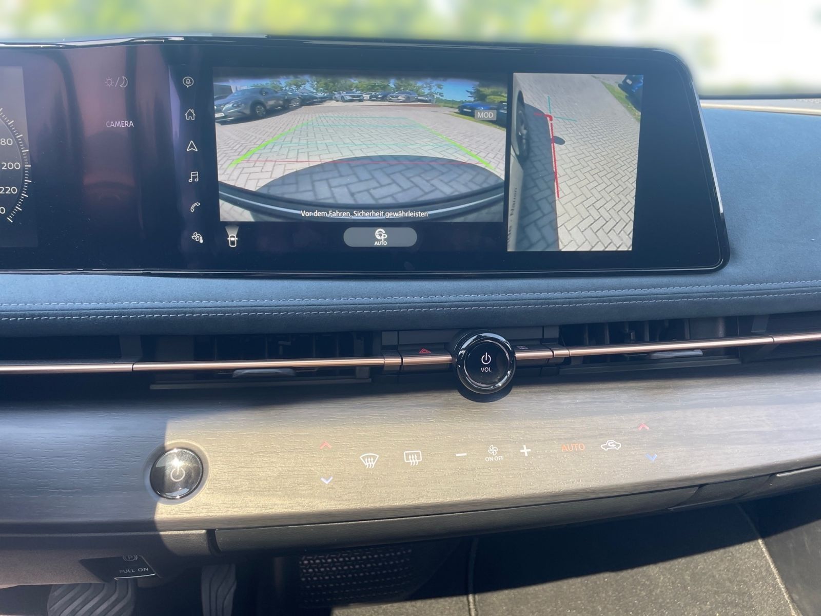 NISSAN ARIYA 87 kWh Evolve Pack ALLRAD PANO*HUD*NAPPA