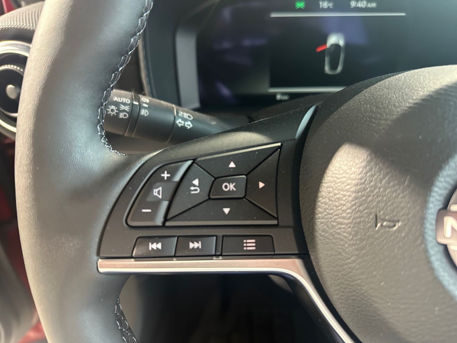 Nissan JUKE N-Connecta 1.6 HYBRID Winter 360° Navi