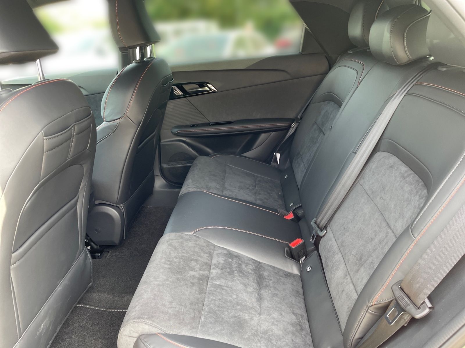 MG MG4 XPOWER 4x4 64 kWh 435PS Track-Mode-Display