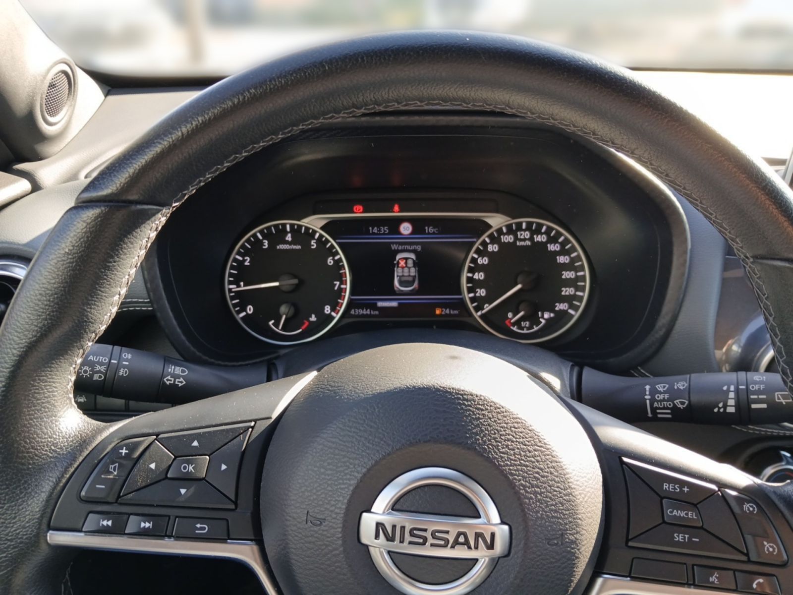 NISSAN JUKE 1.0 DIG-T 6MT Enigma Navi*CarPlay*beh WSS