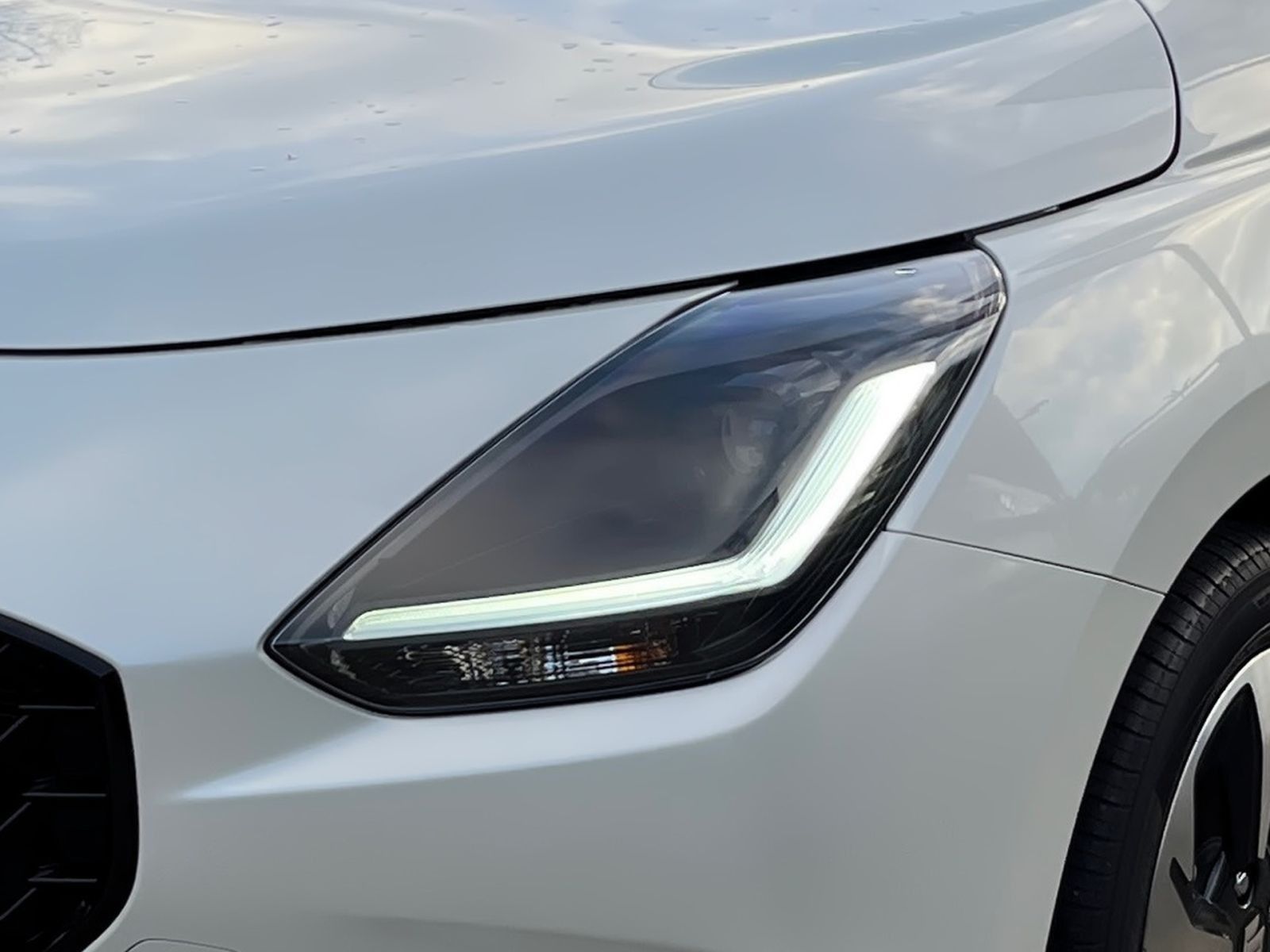 SUZUKI SWIFT COMFORT+ CVT HYBRID ACC*Navi*Kamera*PDC