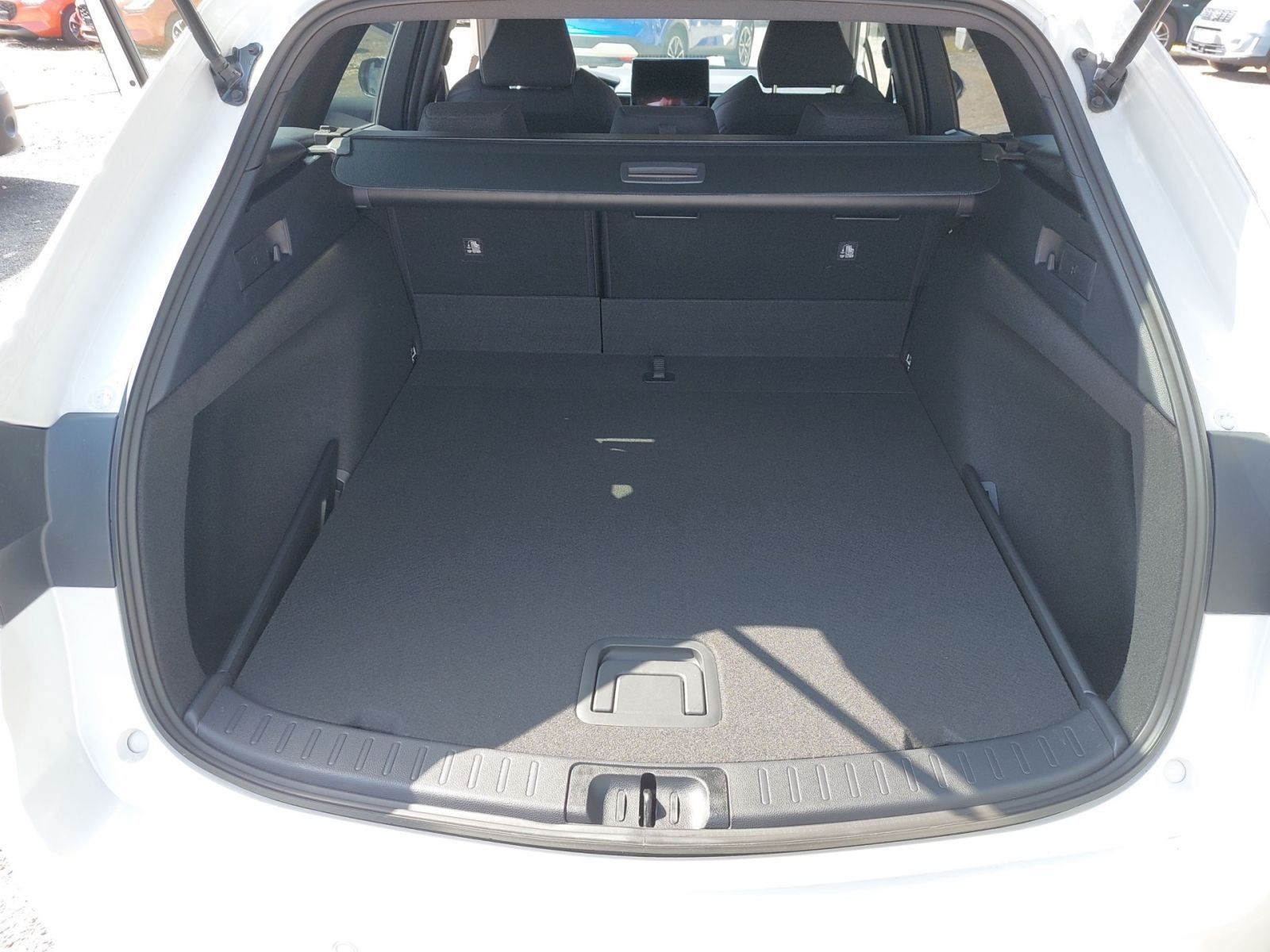 SUZUKI Swace 1.8 Comfort+ CVT Hybrid Navi*CarPlay