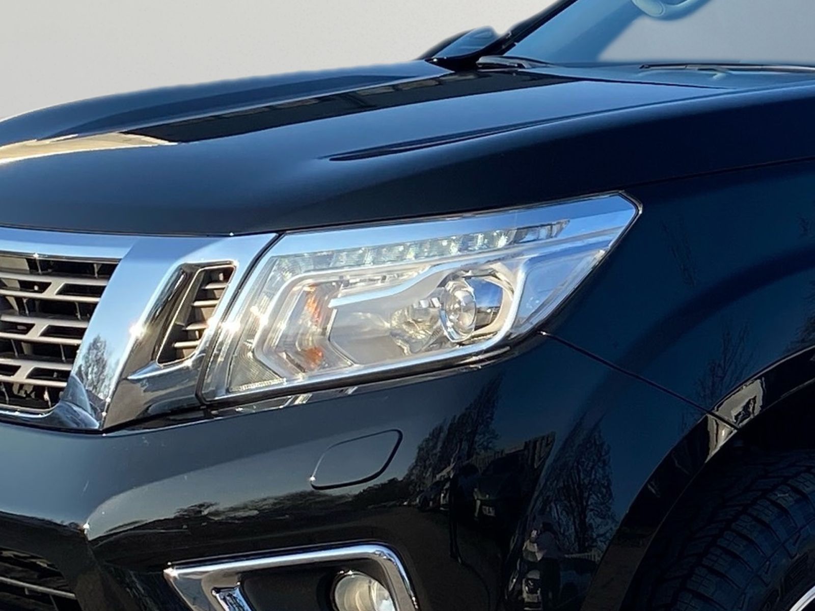 NISSAN NAVARA Tekna AT dCi 2.3 4x4- AHK, KEYLESS,CAM