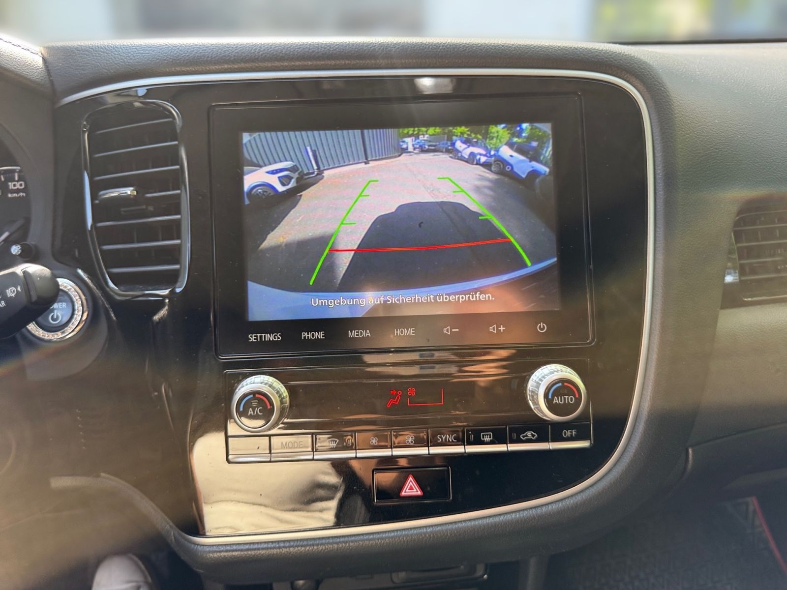 MITSUBISHI Outlander Hybrid 2.4 4WD CVT CarPlay*Kessy*CAM