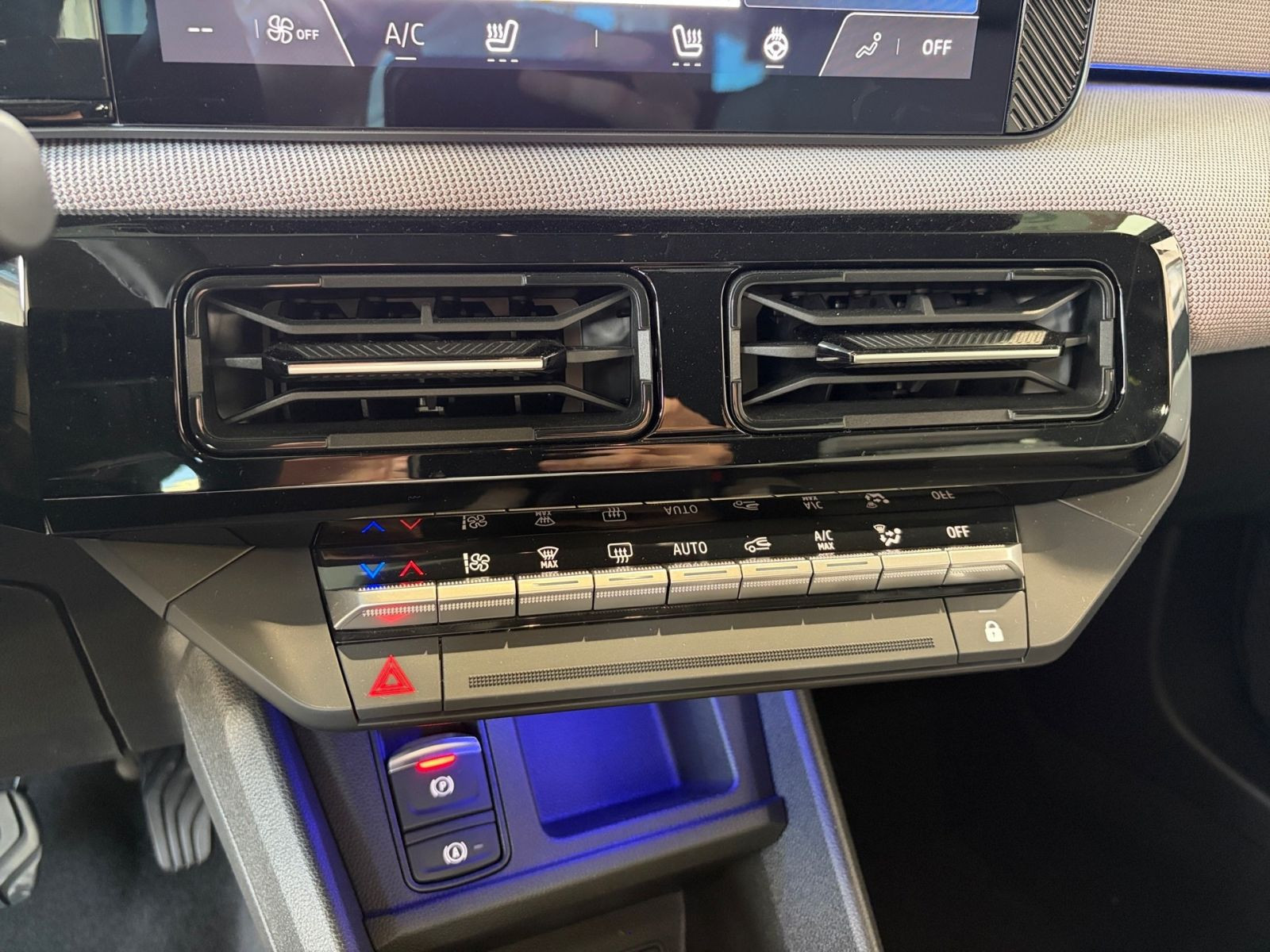 Nissan MICRA 40 kWh ADVANCE Navi SHZ Kamera