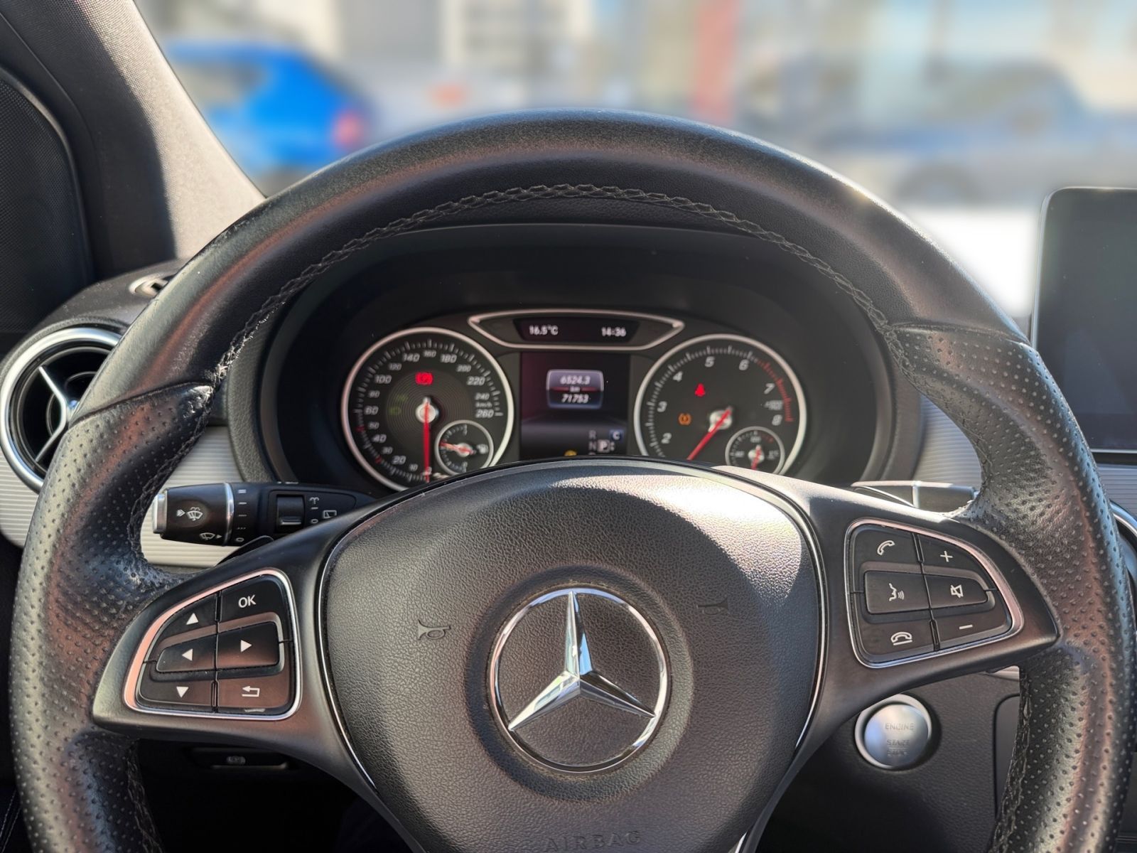 MERCEDES-BENZ B 220 4 MATIC Style Navi*Totwinkel*Kamera*PDC
