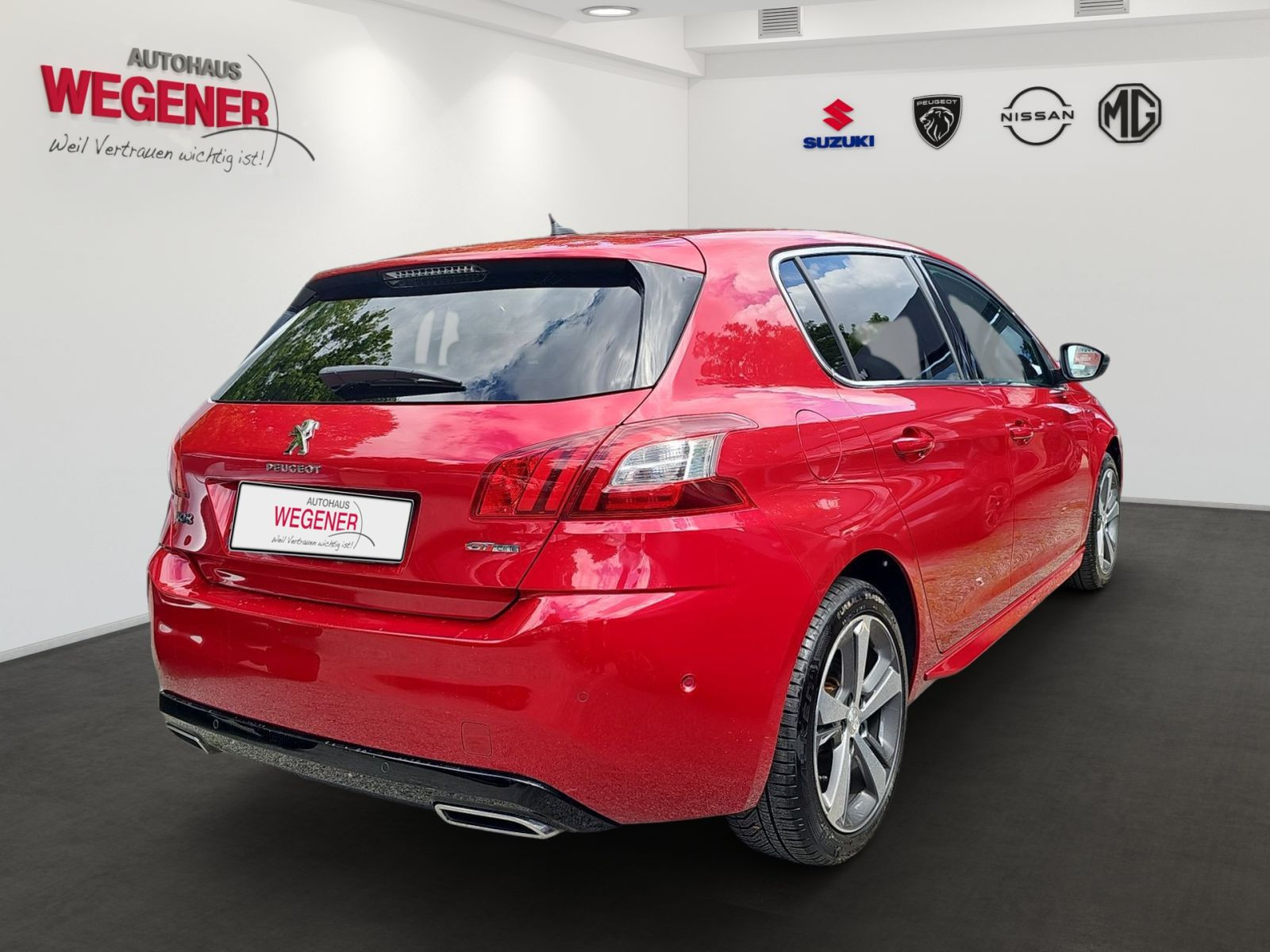 Peugeot 308 1.3 GT Line Pano*Massage*Navi*Totwinkel*PDC