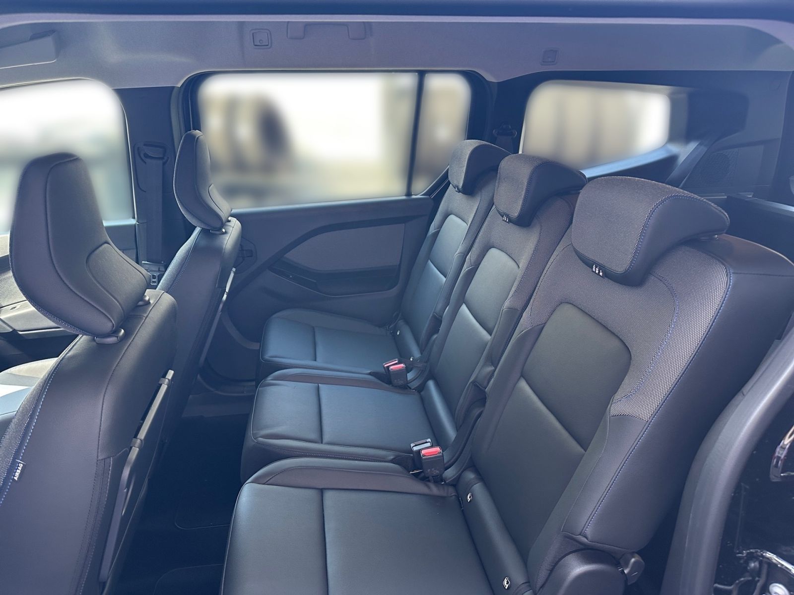 NISSAN TOWNSTAR TEKNA 1.3 AT 7-SITZE NAVI 360°