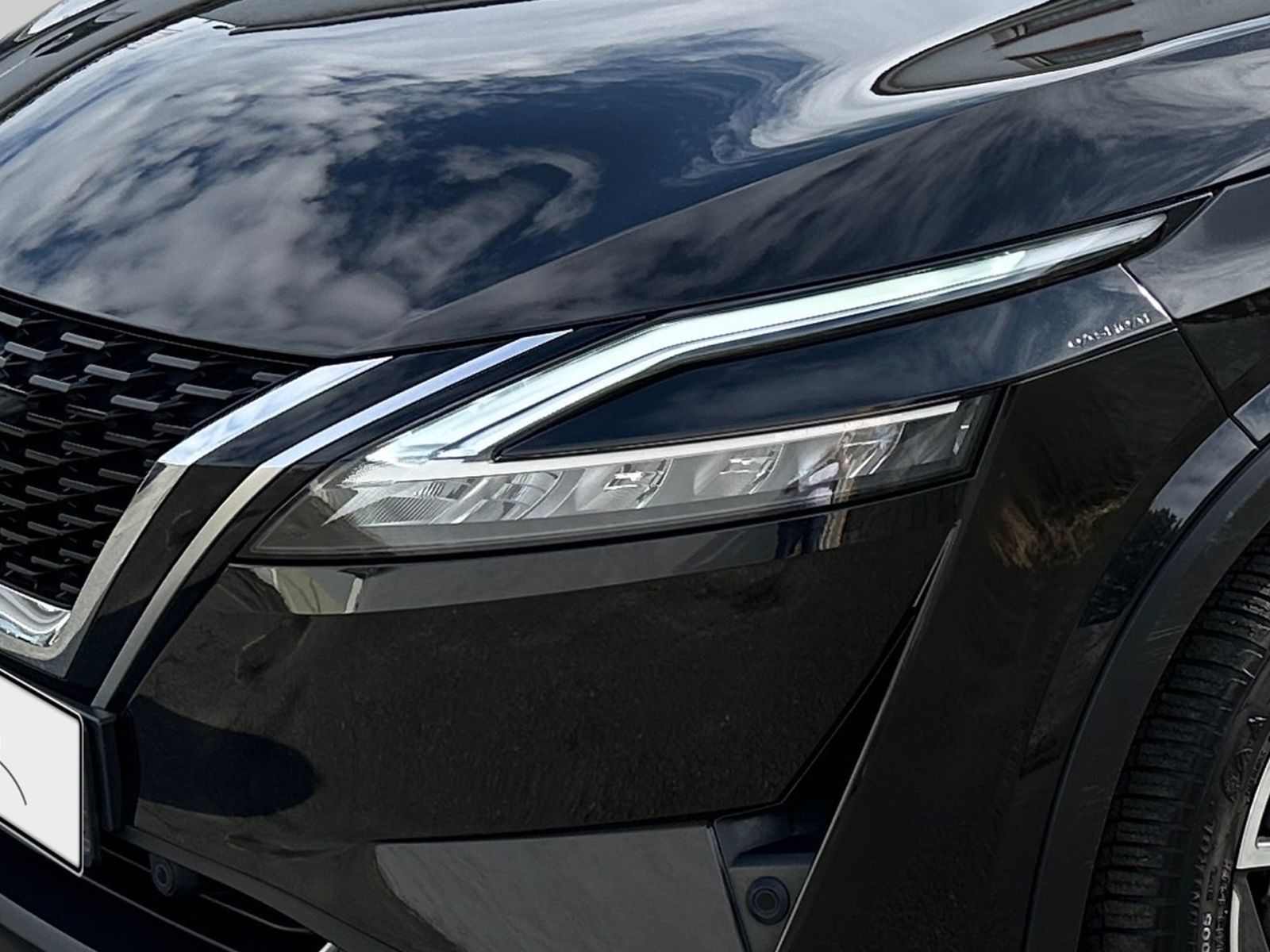 NISSAN Qashqai Tekna+ 1.3 DIG-T MHEV Pano Winter 360°