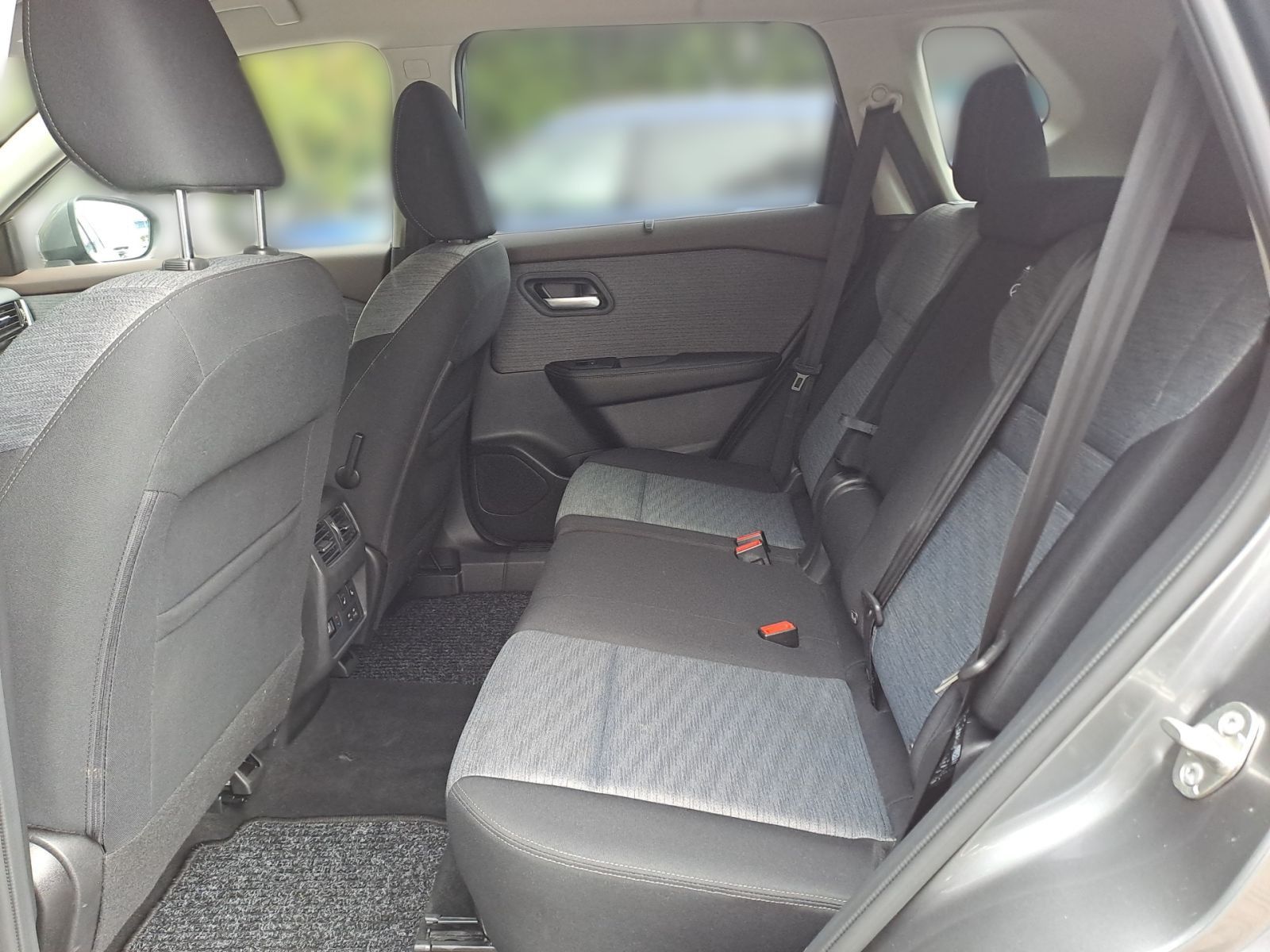 NISSAN X-Trail N-Connecta 1.5 AT - MHEV 7-SITZE HUD LED