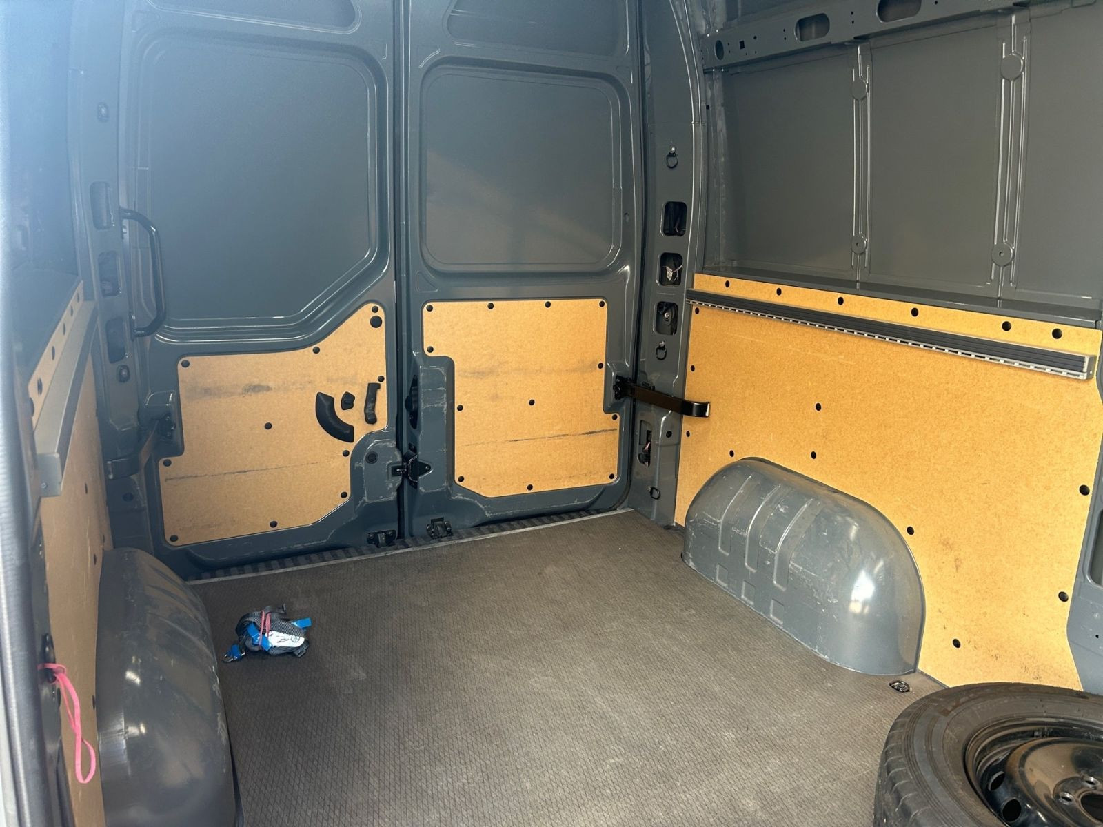 Nissan Interstar 2.2 dci AT L2H2 - Stdhzg Navi CarPlay