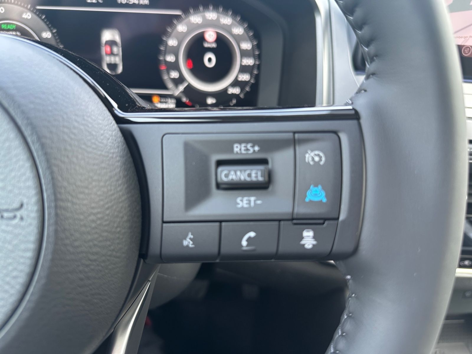 NISSAN Qashqai N-Connecta 1.5 e-POWER Winter HeadUp 360