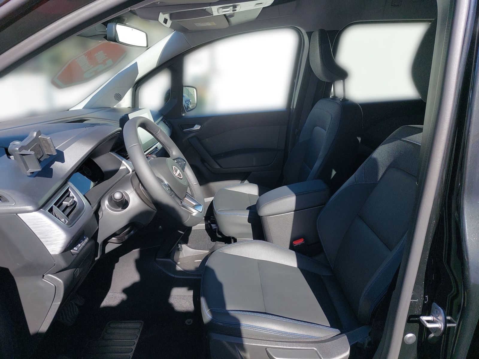 NISSAN TOWNSTAR TEKNA KOMBI L2 1.3 AT LED NAVI 360° SHZ